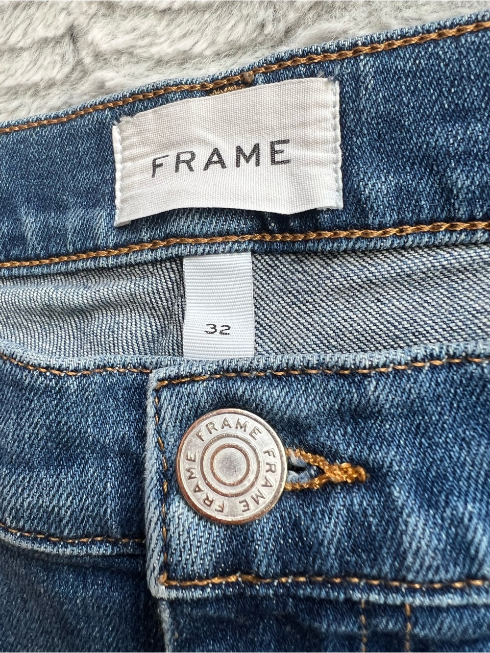 Frame Straight Leg Denim Mid Blue Women's Jeans - Size 32